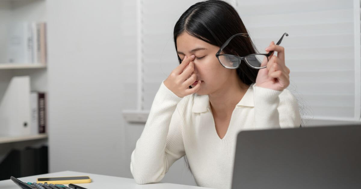 疲れ目イメージ画像